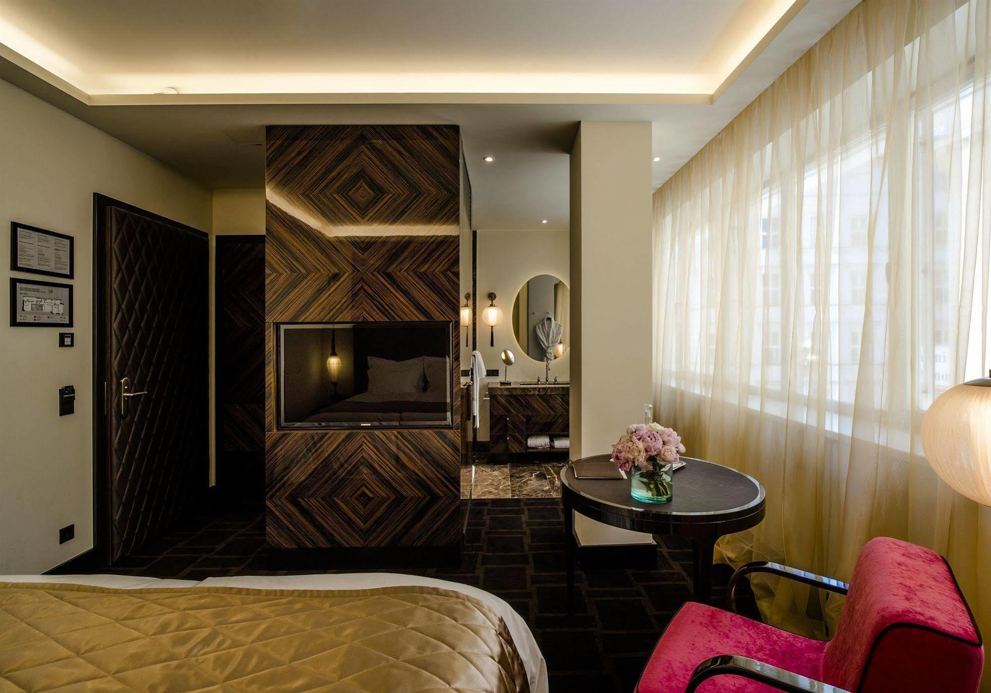 Hotel Lamee Bécs Kültér fotó A suite at the hotel